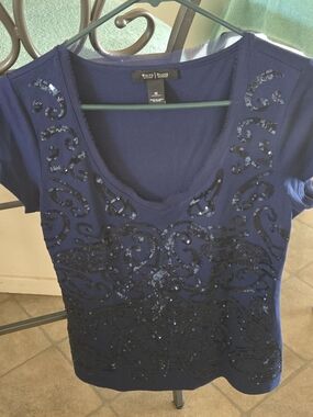 White House Black Market Navy Short Sleeve Sequin Scoop Neck Tee